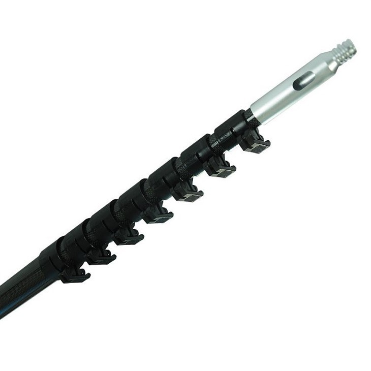 Poste de limpieza alimentado por agua